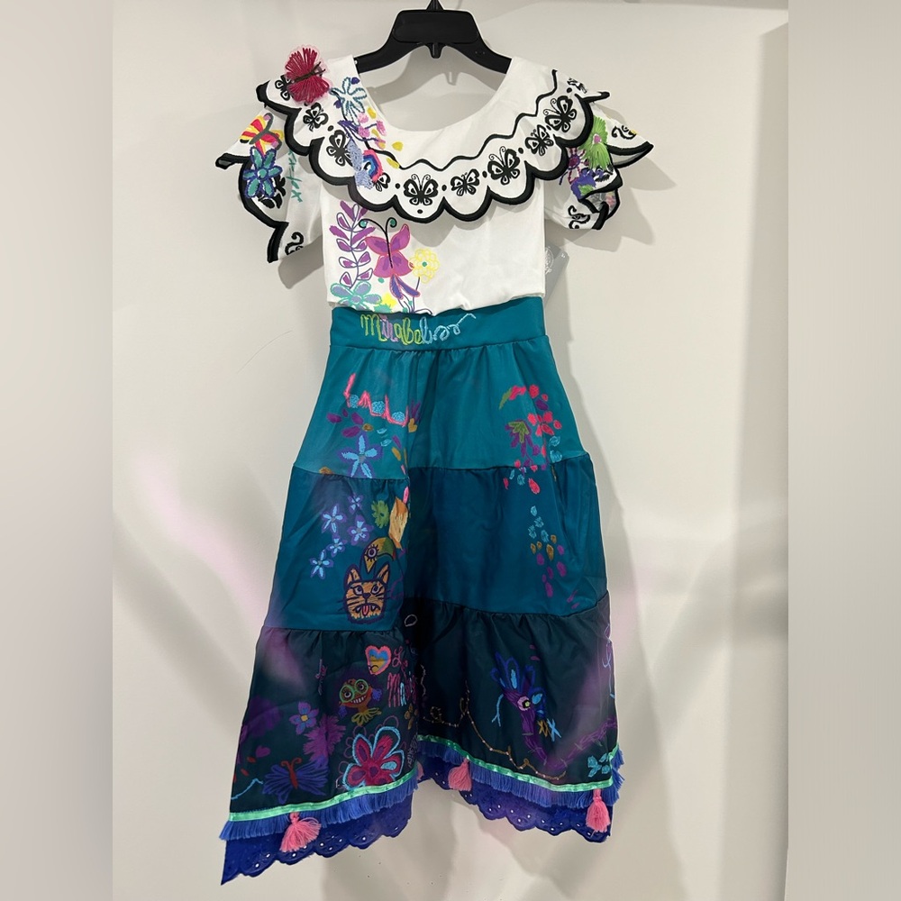 Disney Store Encanto Mirabel Dress/Costume Size 9-10